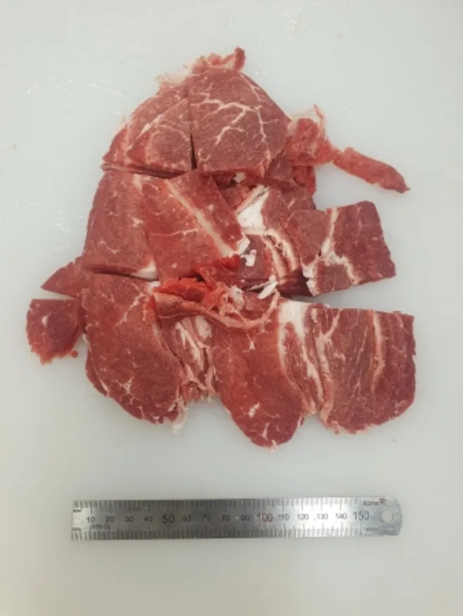 육우,1Kg(0.2cm),목심,냉동,3등급,불고기용,국산,밀봉/진공포장 아님 이미지