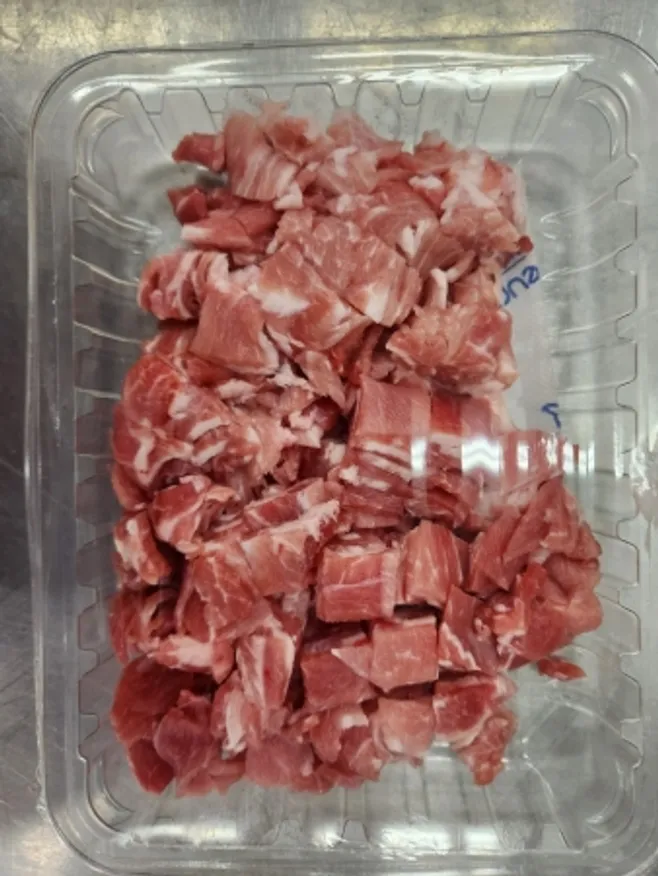 돈육,1kg(1.5*1.5*1.5cm),깍두기모양,목심,냉장,찌개용,국산,밀봉/진공포장 아님 이미지