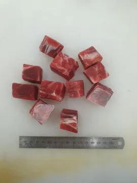 육우(등심,냉동,3등급,깍둑썰기,국산),밀봉/진공포장 아님