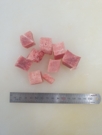 돈후지,1Kg(2*2*2cm),냉동,중,깍둑썰기,국산,밀봉/진공포장 아님