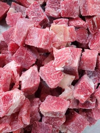 우사태,장조림용,1Kg(2*2*2cm),냉동,Steer,호주,밀봉/진공포장 아님