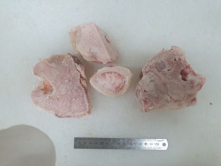 육우,1Kg(5*5*5cm),사골,냉동,탕용,국산육우,밀봉/진공포장 아님