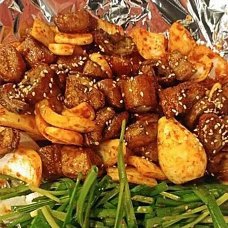 (신돈축산유통) 업소용 냉동 돼지막창 10kg (볶음/순대용/긴막창) 이미지