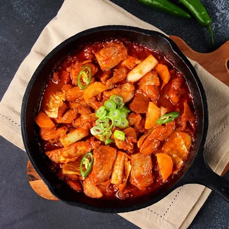 브라질 닭다리살 닭정육 순살양념 닭갈비12.5kg(500g*25팩) 이미지