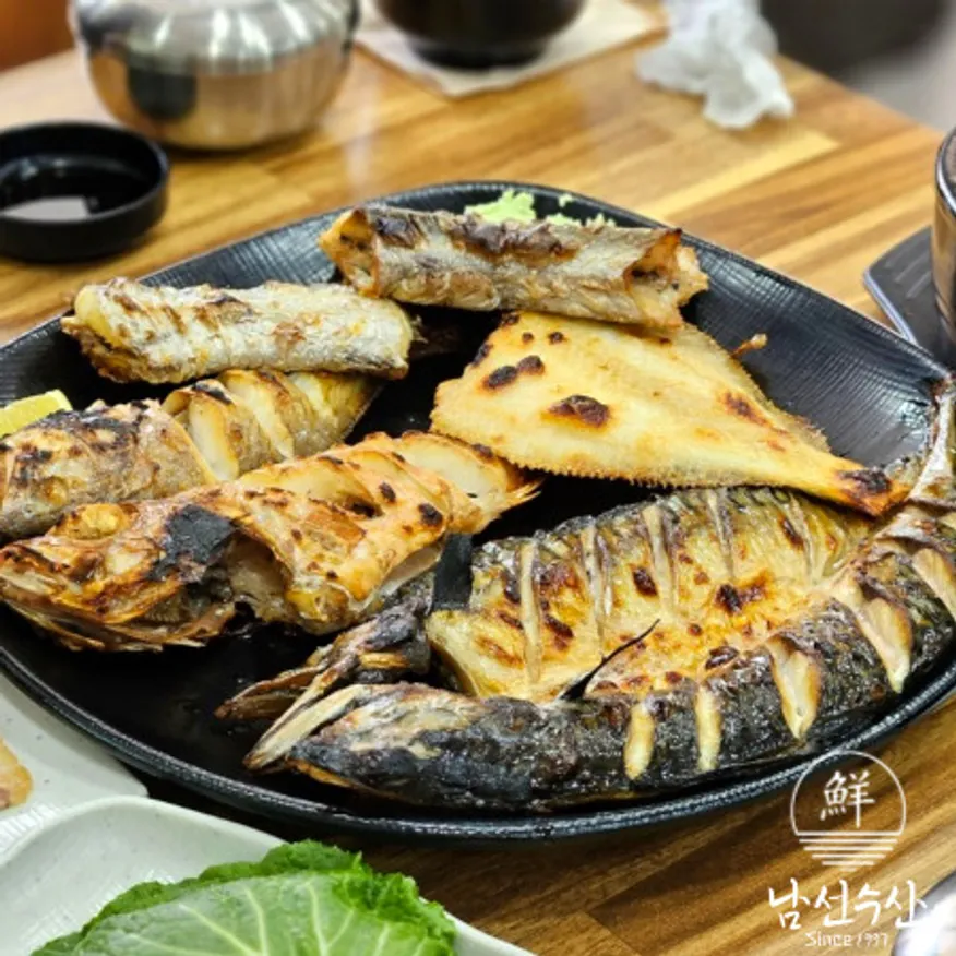 업소용 노르웨이 고등어 선망 최상급 10kg 10미 특대 사이즈 (각 380g 이상) 이미지