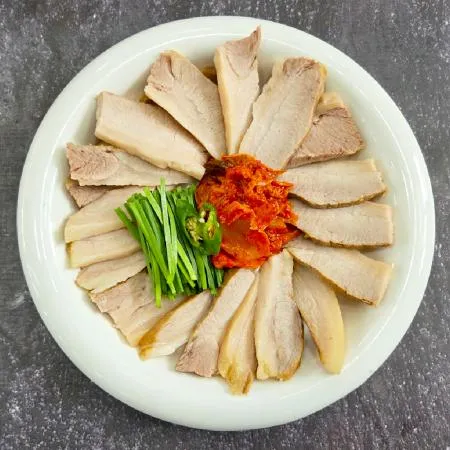 가브리살수육 통보쌈 보쌈고기 돼지고기수육 삶은가브리살 550g 이미지