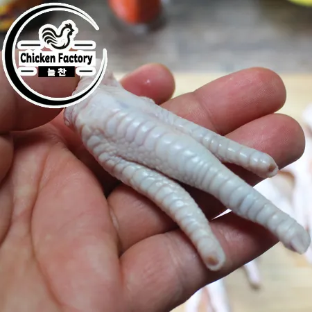 (냉동) 국산 손질닭발 1kg 국내산 뼈 있는 생 닭발 통닭발  이미지