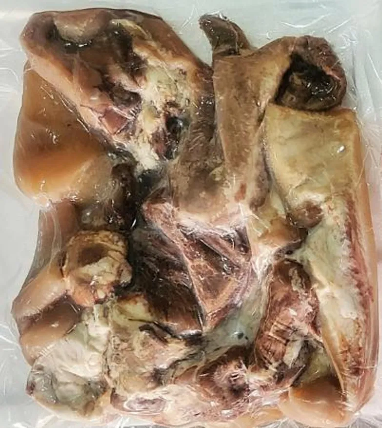 삶은거세소통머리(한마리분 우설포함)약10~11kg 국내산 소머리국밥 한우국밥용 탕거리 이미지