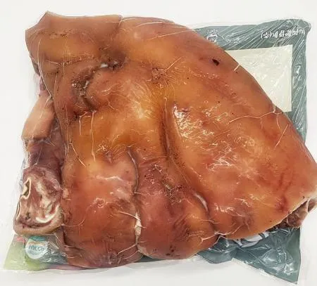  국내산 삶은모돈돼지머리약8~9kg(완숙)딱통 순대국밥 돼지국밥 전골용 탕거리