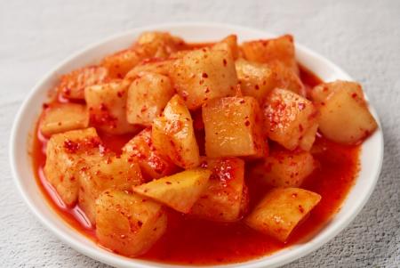 국내산 무김치 깍두기 국밥 설렁탕10kg포장 업장에서 가정에서