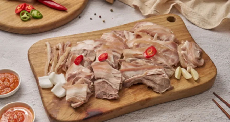 국산 삶은 돼지머리고기 슬라이스 2kg_국밥용 순대국 안주 탕거리 식당용 업소용 돼지머리 머릿고기 훈푸드 이미지