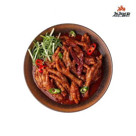 청춘불판 국물닭발 900g 매운 닭발 양념 닭발 불닭발 캠핑 혼술 안주 간편식 이미지