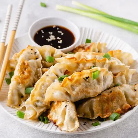 사조오양 왕교자 만두 1.4kg x 6개 이미지