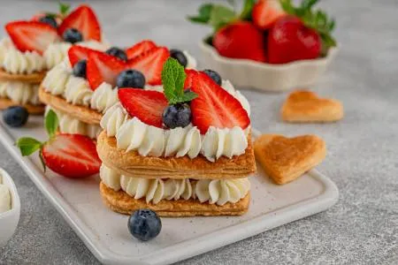 [12개/무료배송] 밀락골드 식물성 휘핑크림 1L 냉장 유크림 이미지