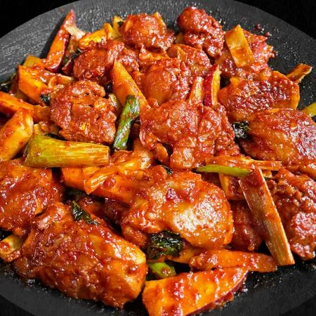 양념 닭갈비 1kg X 5팩 닭다리 순살 캠핑 숯불 이미지