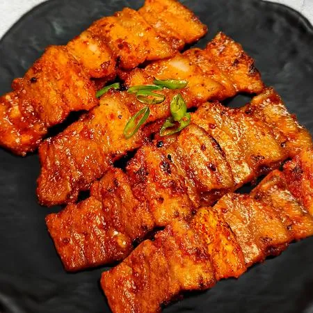 매운 고추장 삼겹살 500g 술안주 이미지