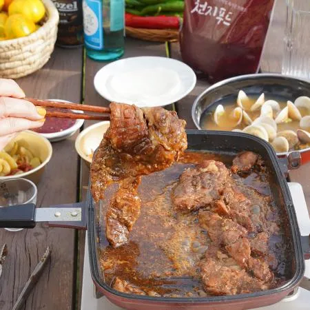 돼지양념구이 600g 10개 돼지갈비 숯불 양념 돼지 갈비 구이 이미지