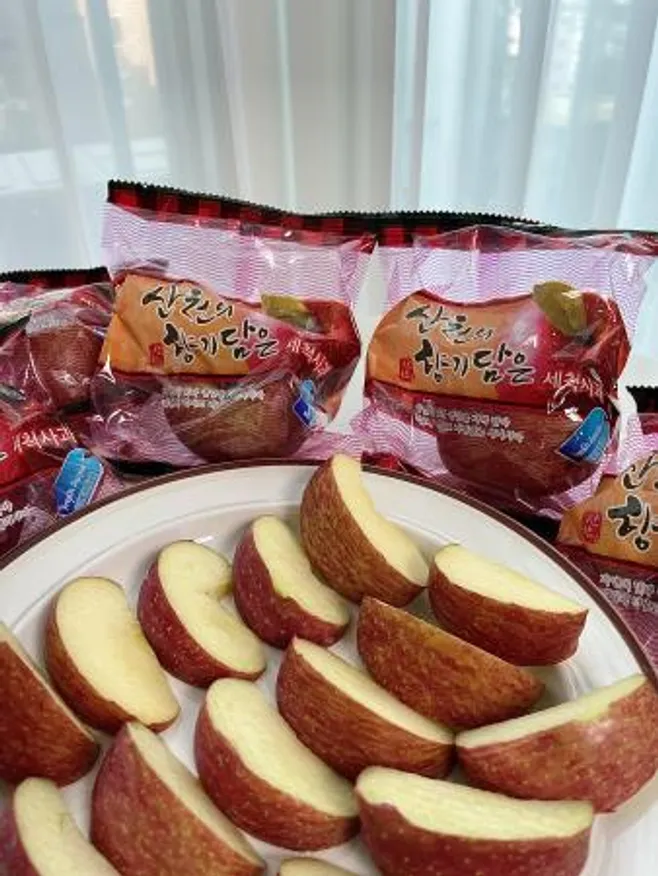 간편하게 껍질째 바로 먹는 달콤한 경북 세척사과 가정용 이미지