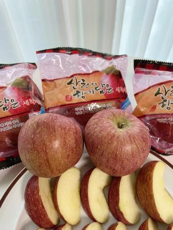 간편하게 껍질째 바로 먹는 달콤한 경북 세척사과 가정용 이미지