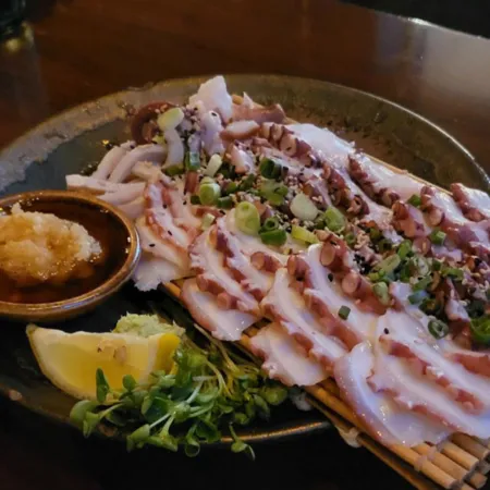 자숙 냉동 삶은 데친 필리핀 문어 뽈뽀 10kg 10미 업소용 이미지