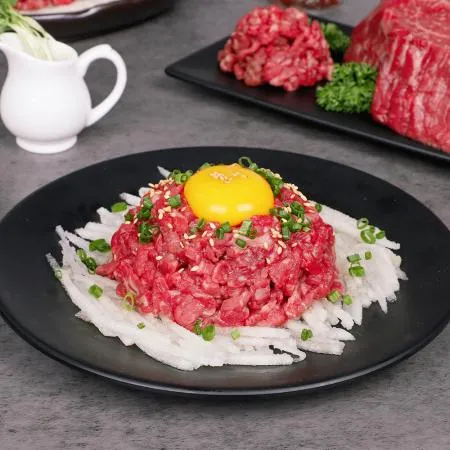 [무료배송]국내산 육우 냉장 육회 250g+250g 간장소스 2팩 이미지