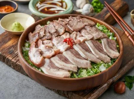 볼항정수육(뽈항정수육) 냉동 1kg 국내산  이미지
