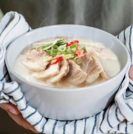 굿 삼희)정성드림 돼지국밥 185g 이미지