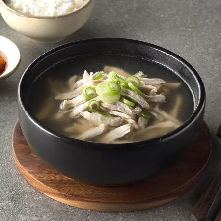 싱그린FS 국내산 생닭 성계 노계 1.4kg 이상 10마리 백숙용 닭육수용 일본라멘용 닭곰탕용 냉동(벌크) 大사이즈 이미지