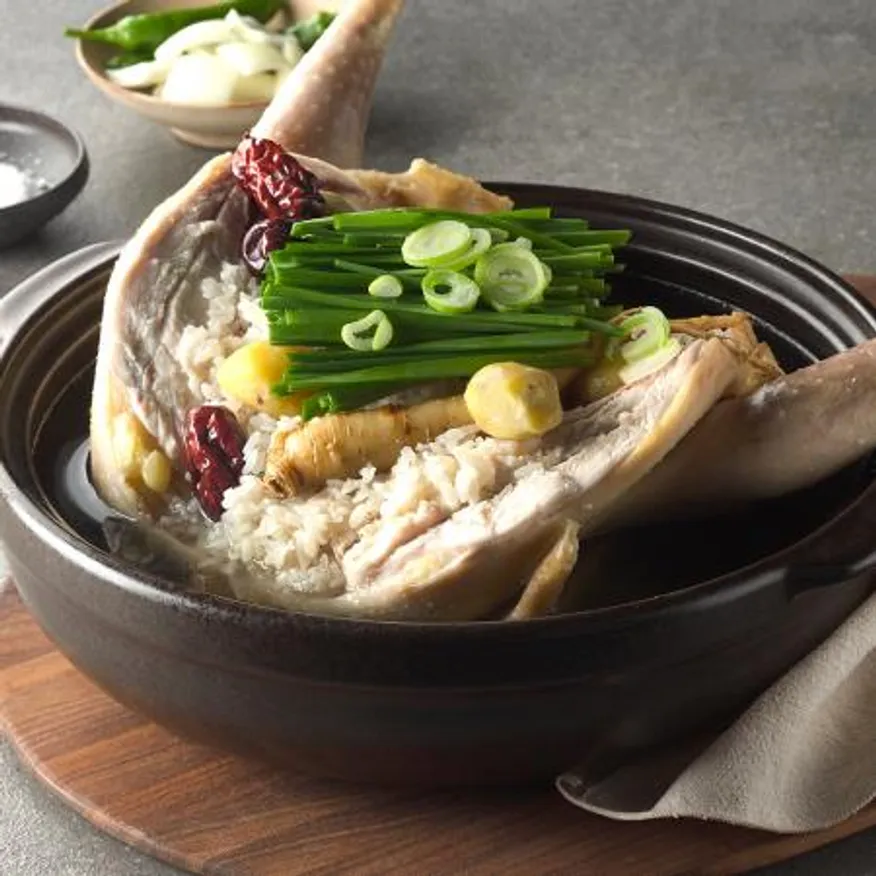 싱그린FS 국내산 생닭 성계 노계 1.4kg 이상 10마리 백숙용 닭육수용 일본라멘용 닭곰탕용 냉동(벌크) 大사이즈 이미지