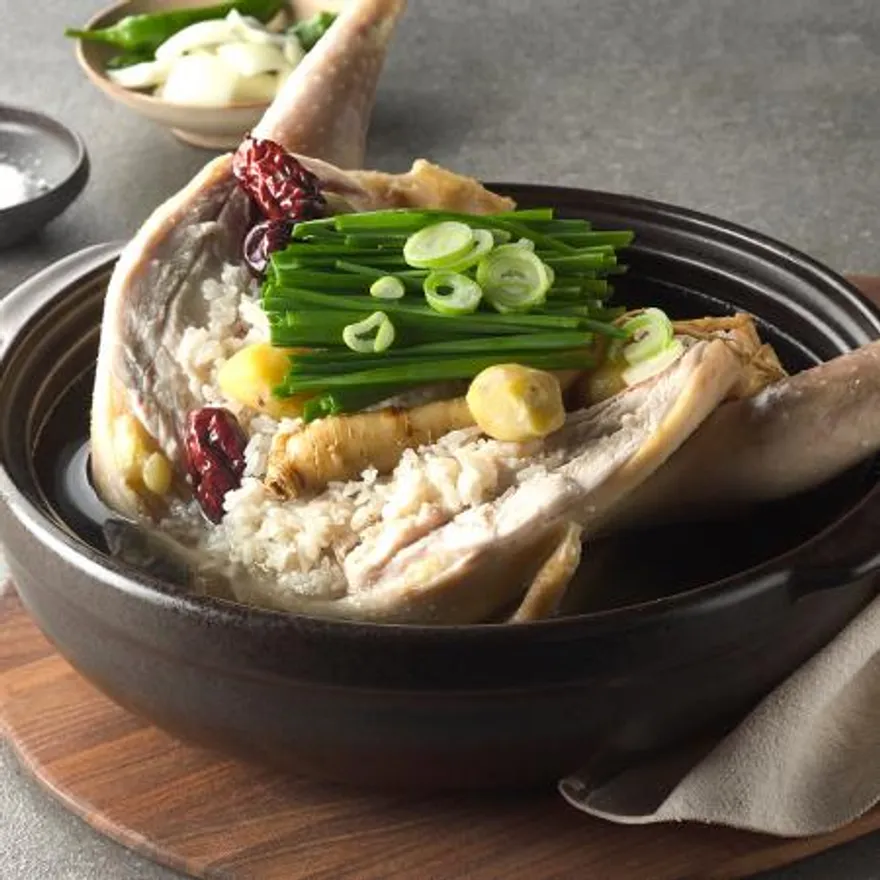싱그린FS 국내산 생닭 성계 노계 1.4kg 이상 10마리 백숙용 닭육수용 일본라멘용 닭곰탕용 냉동(벌크) 大사이즈 이미지