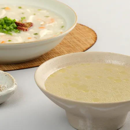 싱그린FS 국내산 생닭 성계 노계 10kg 닭발 육수용,약재용 냉동 이미지