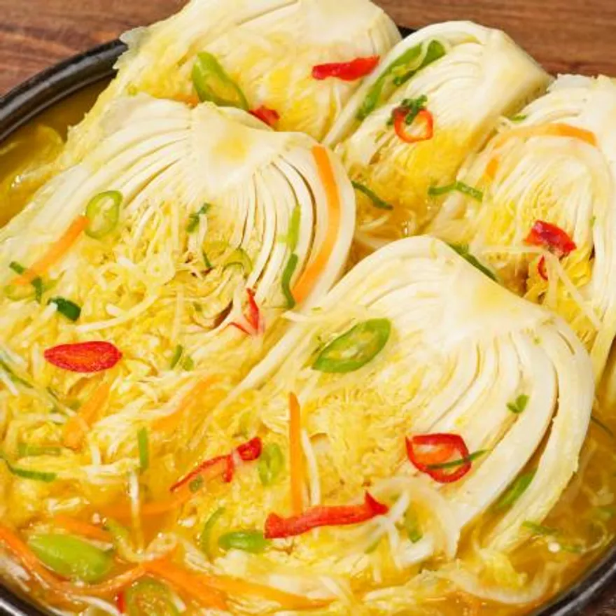 깔끔하고 시원함에 달달한 국물맛이 일품 단호박백김치 이미지