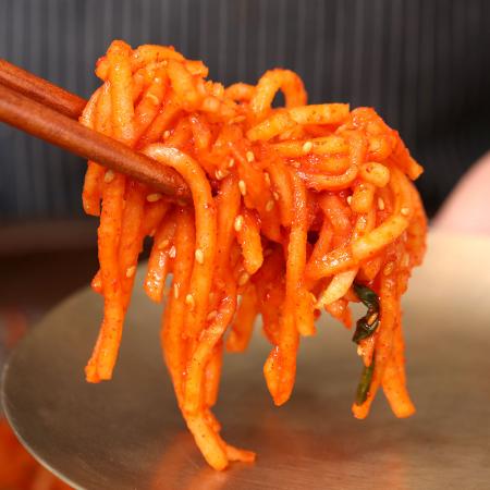 아삭하고 달달한 햇 무생채