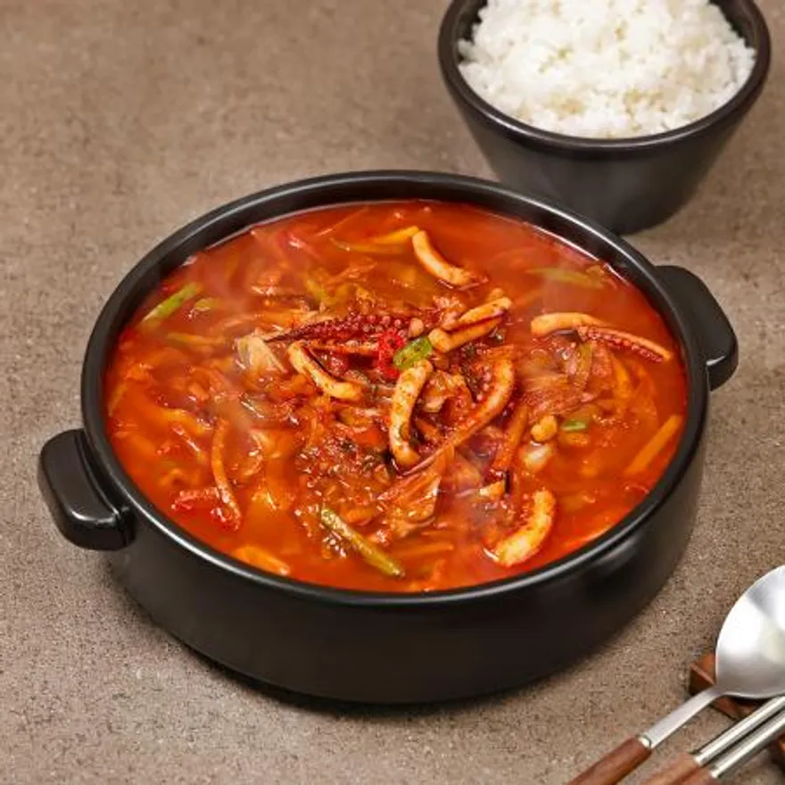시원칼칼 불향 가득 오징어짬뽕 이미지