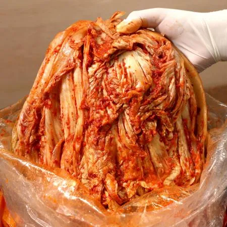 전통방식 그대로 숙성해 깊은 감칠맛 묵은지 이미지
