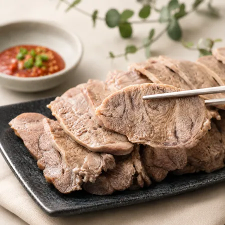 미트KG 돼지볼살 1kg 특수부위 볼살 구이 수육 찜 이미지