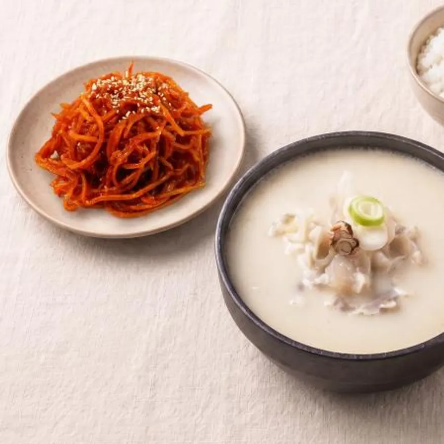 진미채볶음 1kg 고추장진미채볶음 오징어채 건오징어 건어물 진미채양념복 천년의반찬 이미지