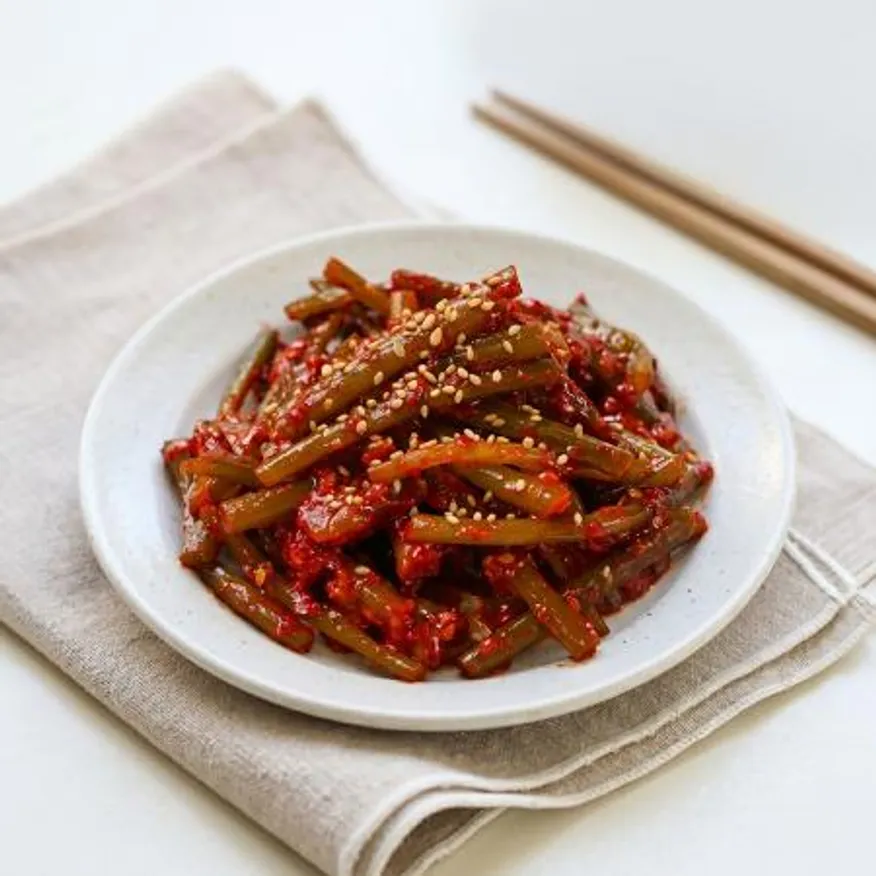 마늘쫑무침 1kg 양념마늘쫑 고추장 마늘쫑 장아찌 이미지