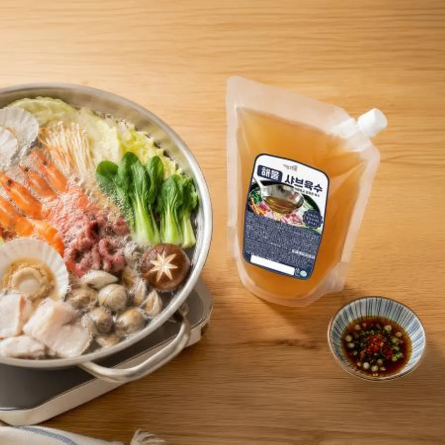 이츠쉐프 25배수 고농축 해물 샤브샤브 육수 대용량 업소용 칼국수 소스 2kg, 1개 이미지