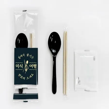 3종 숟가락 젓가락 물티슈 세트 (투명 미식여행) 검정 500개