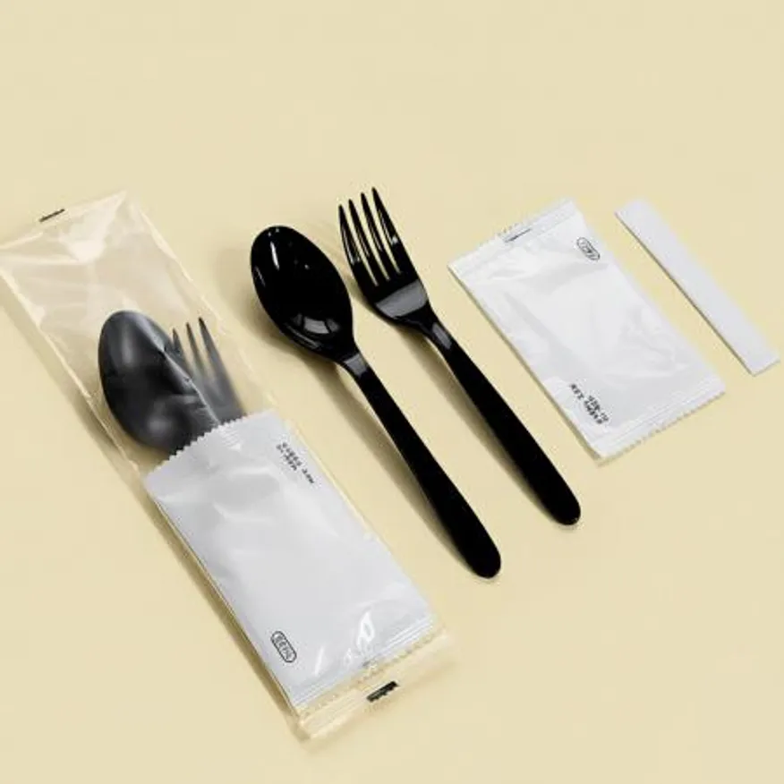 4종 숟가락 포크 물티슈 이쑤시개 세트 (반투명 무지) 검정 400개 이미지