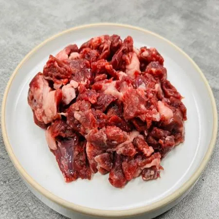 1+ +등급 국거리 투뿔 투쁠 한우 소고기300g 이미지