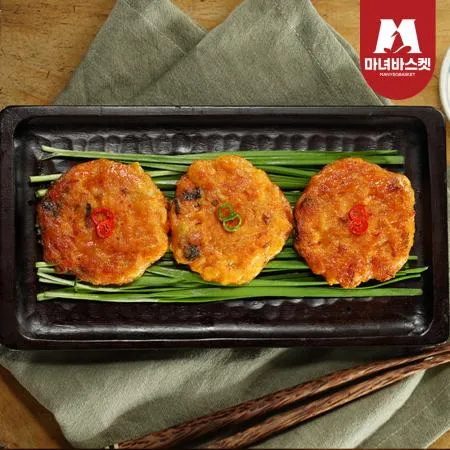 [마녀바스켓] 사옹원 부침명장 한입 아삭 김치전 300g 이미지