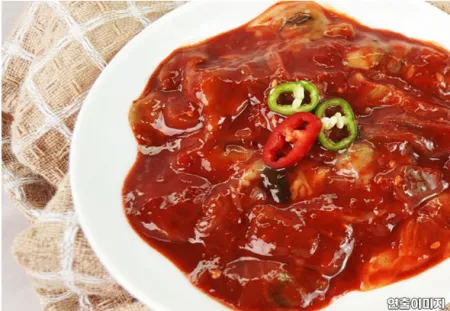 반찬단지 어리굴젓 4kg 4개 1박스 업소용 어리굴젓 식당용 대용량 어리굴젓 ❤️무료배송❤️ 이미지