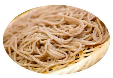 농민식품 평양식 메밀냉면 골드 2kg 1박스 10개입 업소용 평양냉면사리 메밀냉면사리 이미지