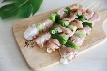 [청하유통] 국내산 파닭꼬치(1kg)-1Box(8EA) 이미지