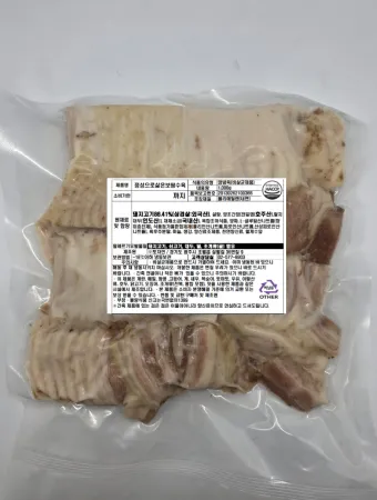 야들촉촉한 정성들여삶은 보쌈수육 1kg/EA