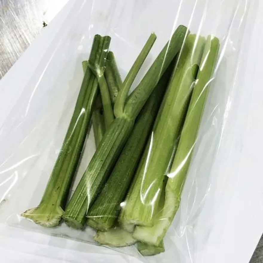국내산 셀러리 스틱 1kg 이미지