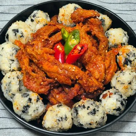서비한입닭발 닭목살구이 220g*40 이미지