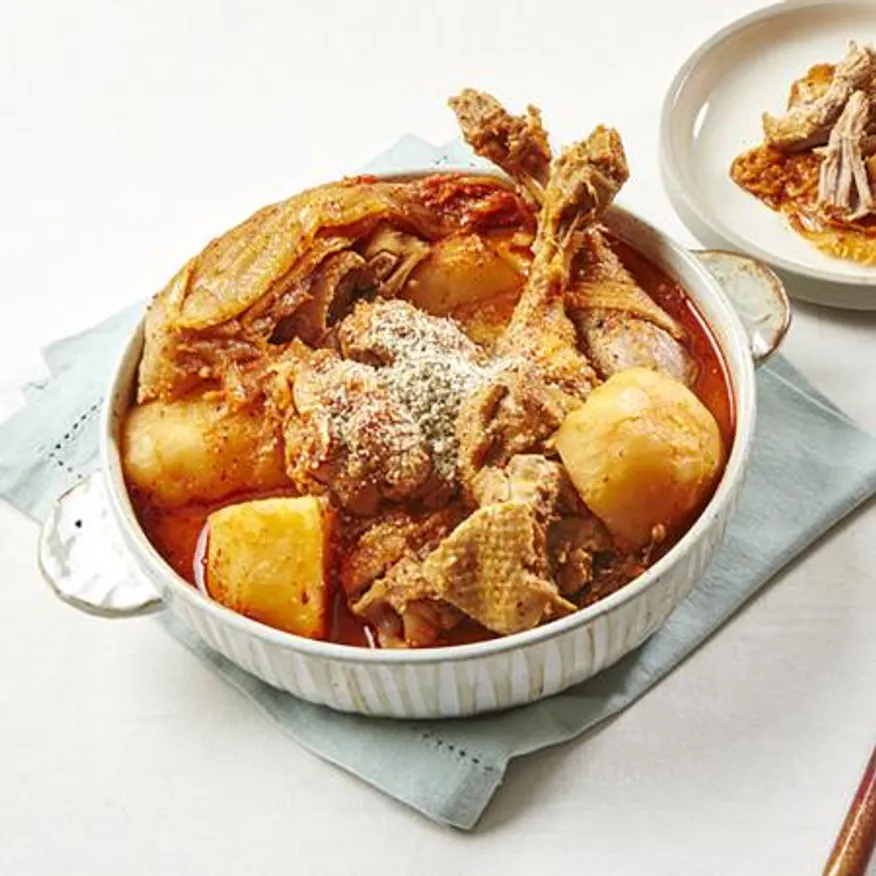 먹판사 숙성김치10kg국내제조 묵은지 무르지않음 김치찌개 구이용 부대찌개용김치 이미지